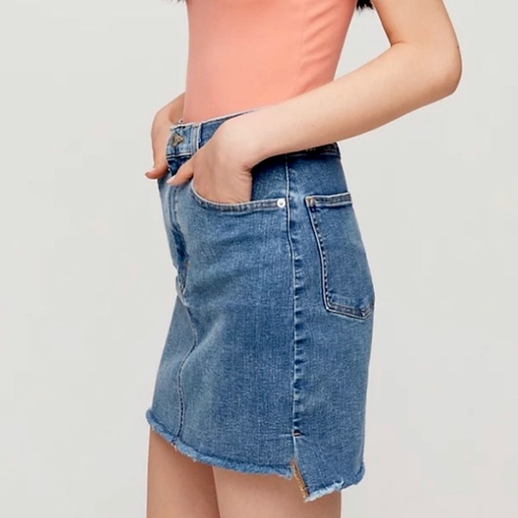 Aritzia Dresses & Skirts - Aritzia Wilfred Free Cut-Off Denim Skirt